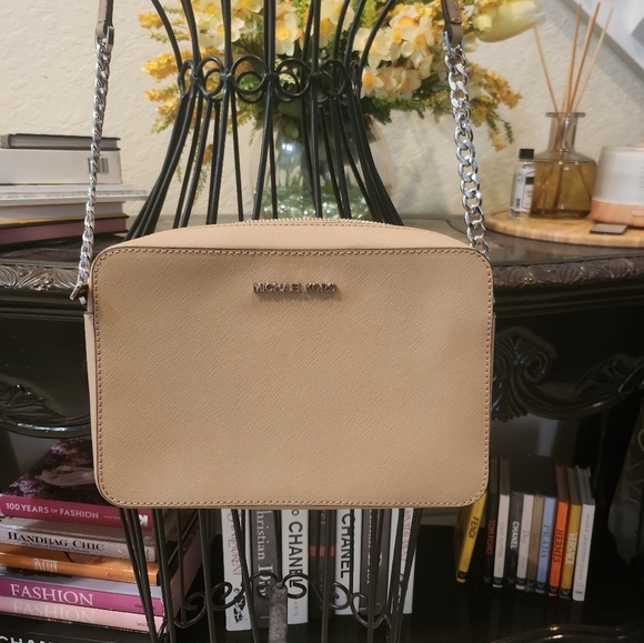 Michael Kors jet set crossbody bag NWOT - Picture 1 of 5